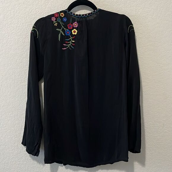 JOHNNY WAS Black Long Sleeve Multicolored Floral Embroidered Top, Size XS - Picture 7 of 11